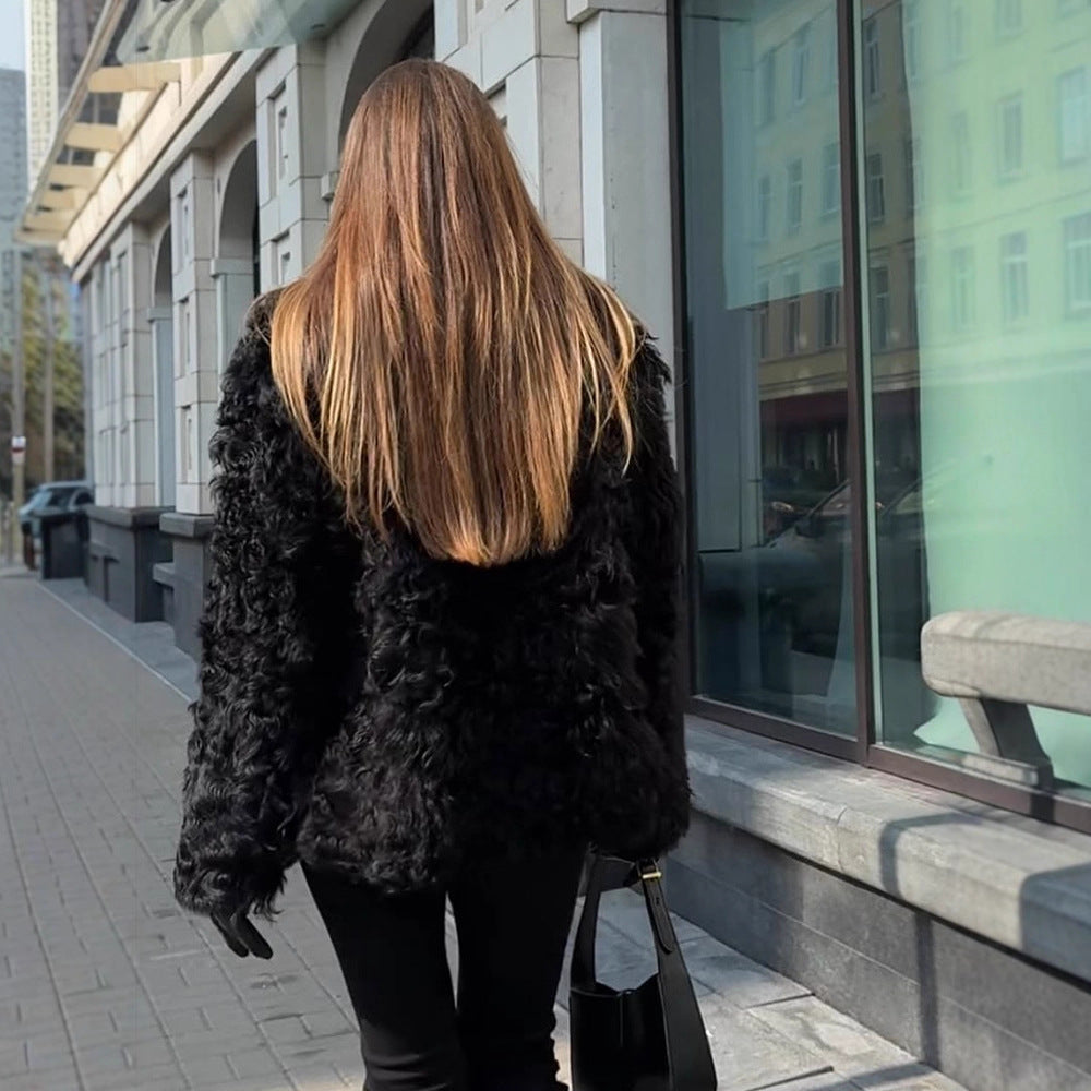 Damen Boxy-Kurzmantel aus gewelltem Faux-Fur mit strukturierter Wellenoptik und offener Front Nord Taschen