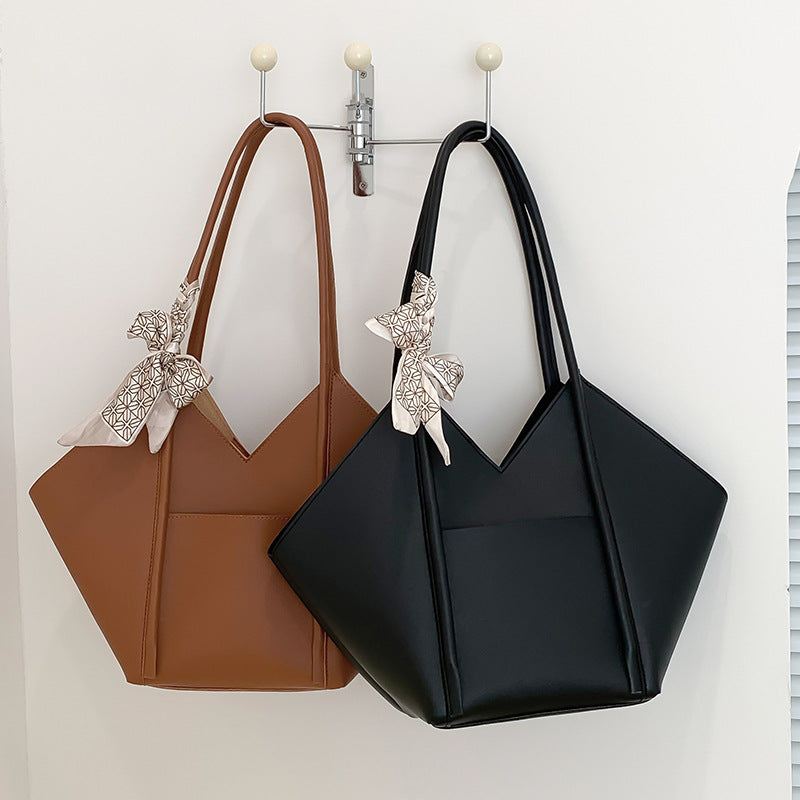 Damen elegante Handtasche mit dekorativem Knoten Nord Taschen