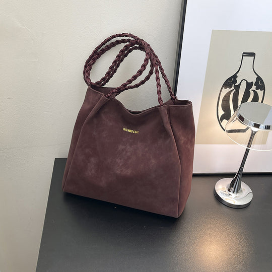 Damen Hobo-Tasche mit geflochtenem Tragegriff und weichem Veloursleder Nord Taschen