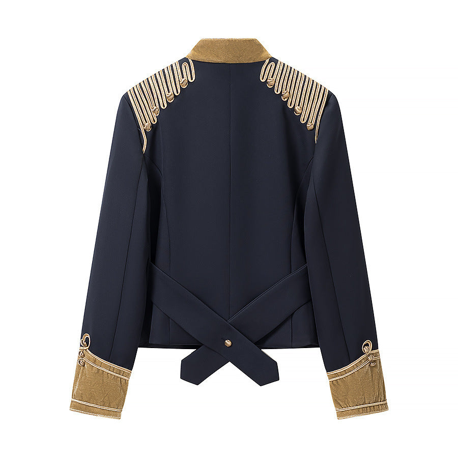 Damen Kurzblazer im Marschall-Stil mit verzierten Goldgalons und Stehkragen Nord Taschen