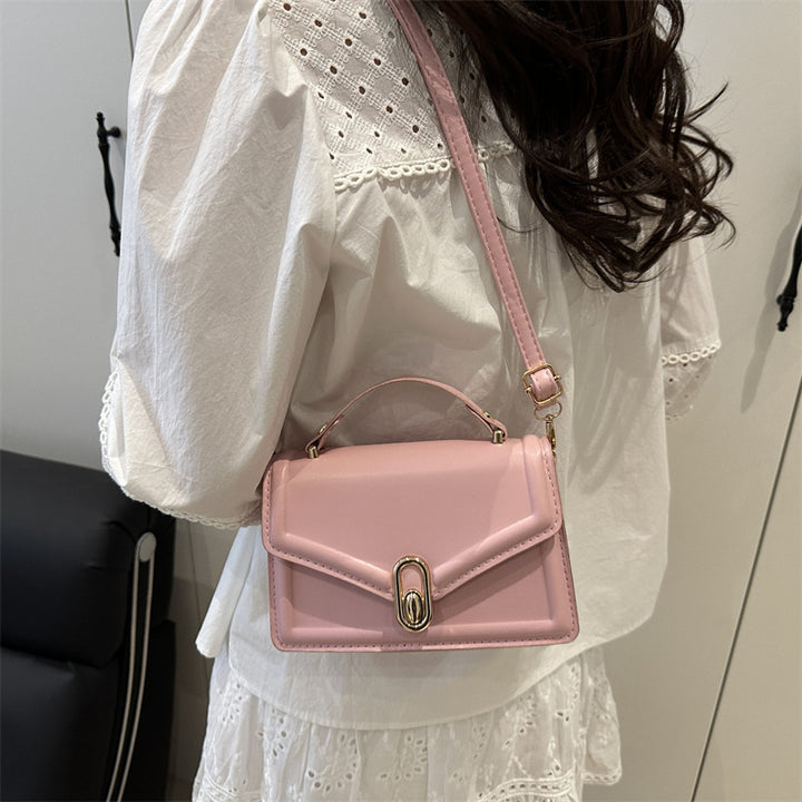 Damen Elegante Handtasche mit goldenen Akzenten Nord Taschen