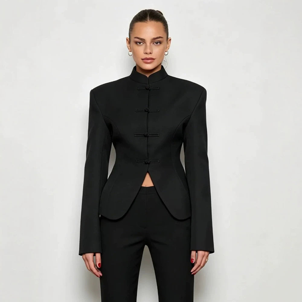 Damen Sculpted‑Blazer mit Stehkragen, dekorativen Knotenverschlüssen und taillierter Silhouette Nord Taschen