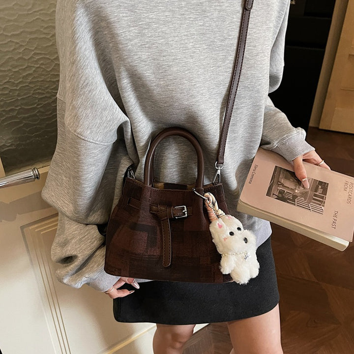Damen Mini-Handtasche mit modernen Akzenten und praktischem Innenorganizer Nord Taschen
