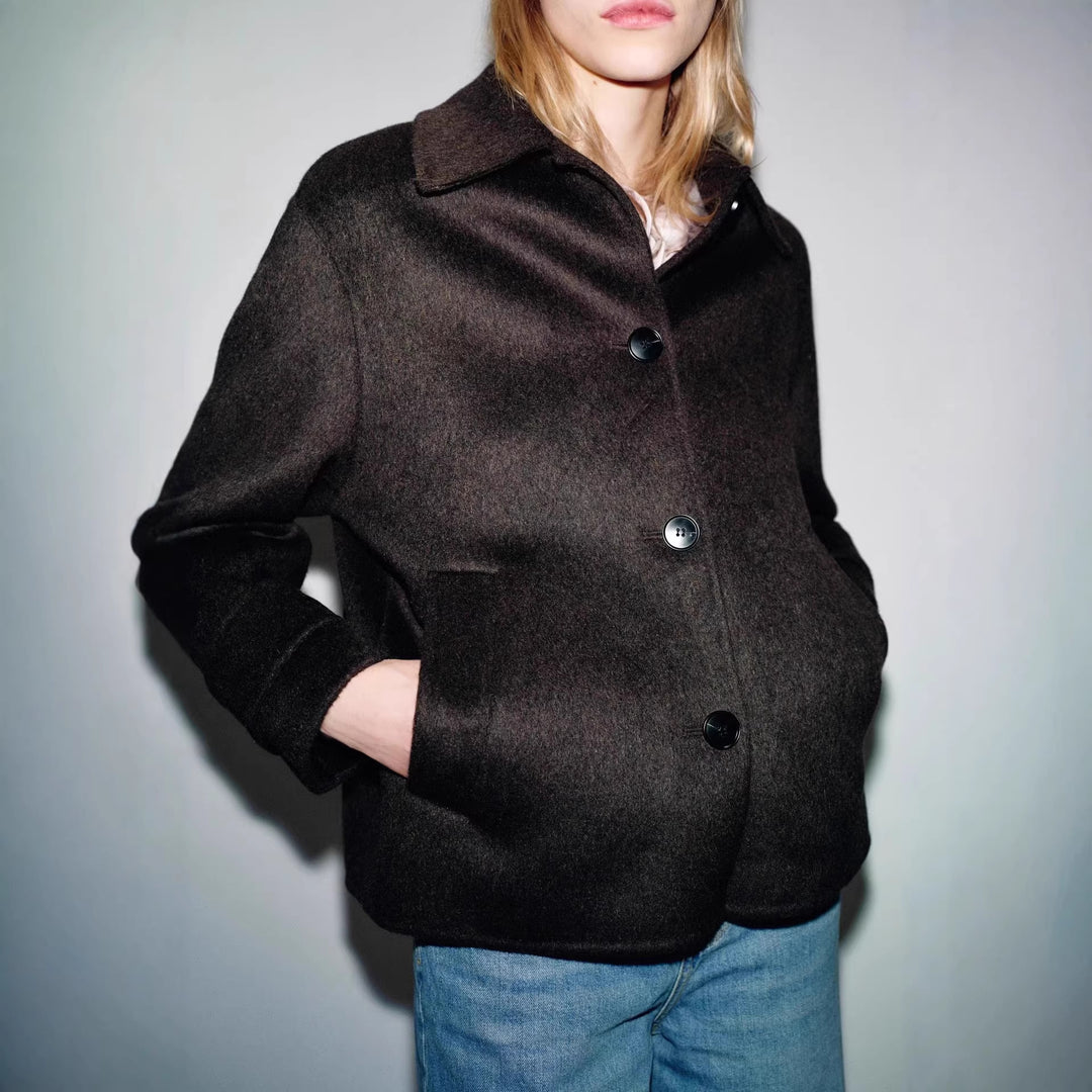 Damen Kurzer Wollmix‑Blouson mit kastigem Schnitt, Hemdkragen und verdeckten Eingrifftaschen Nord Taschen