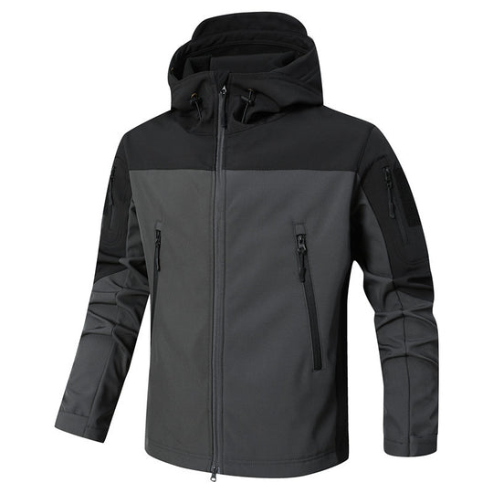 Herren Softshell-Outdoorjacke mit taktischer Ärmeltasche, verstellbarer Kapuze und wasserabweisender Membran Nord Taschen