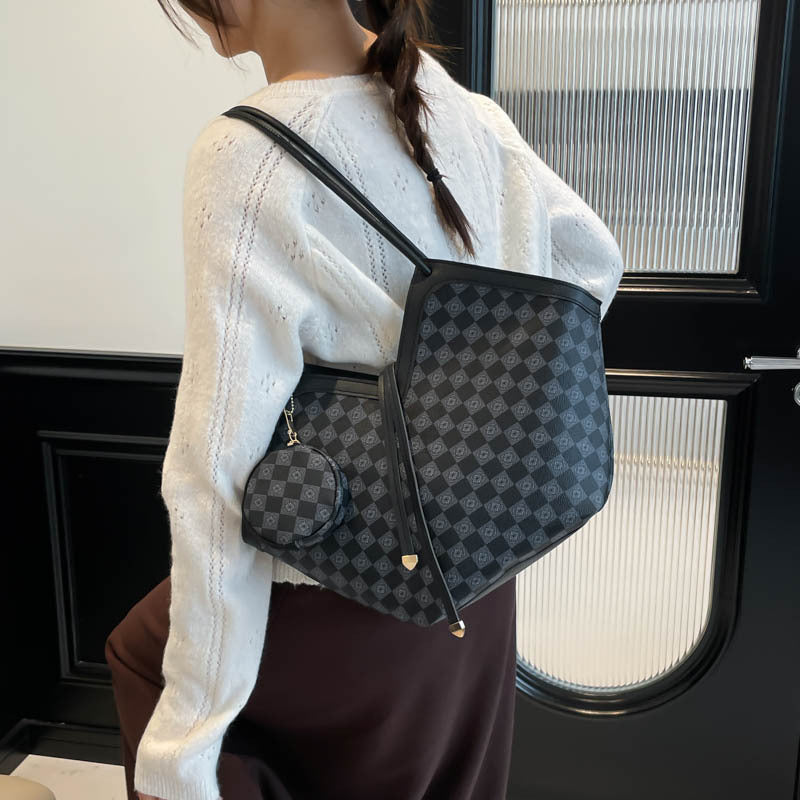 Damen Shopper-Tasche mit praktischem Innenfach und stilvollem Design Nord Taschen