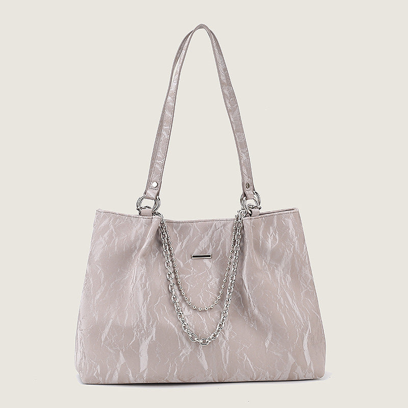 Damen Handtasche mit dekorativem Kettenakzent Nord Taschen