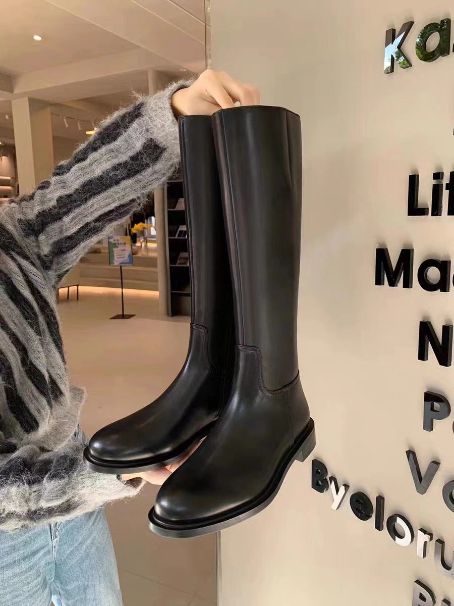 Damen Kniehohe Glattleder-Stiefel mit schlanker Silhouette und flacher Profilsohle Nord Taschen