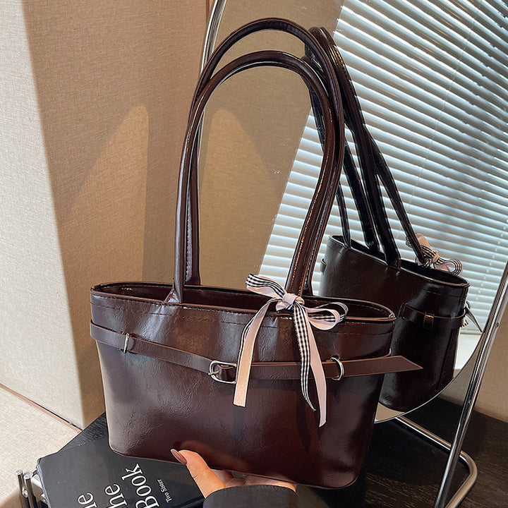 Damen Handtasche mit schickem, minimalistischen Design und elegantem Knoten Nord Taschen