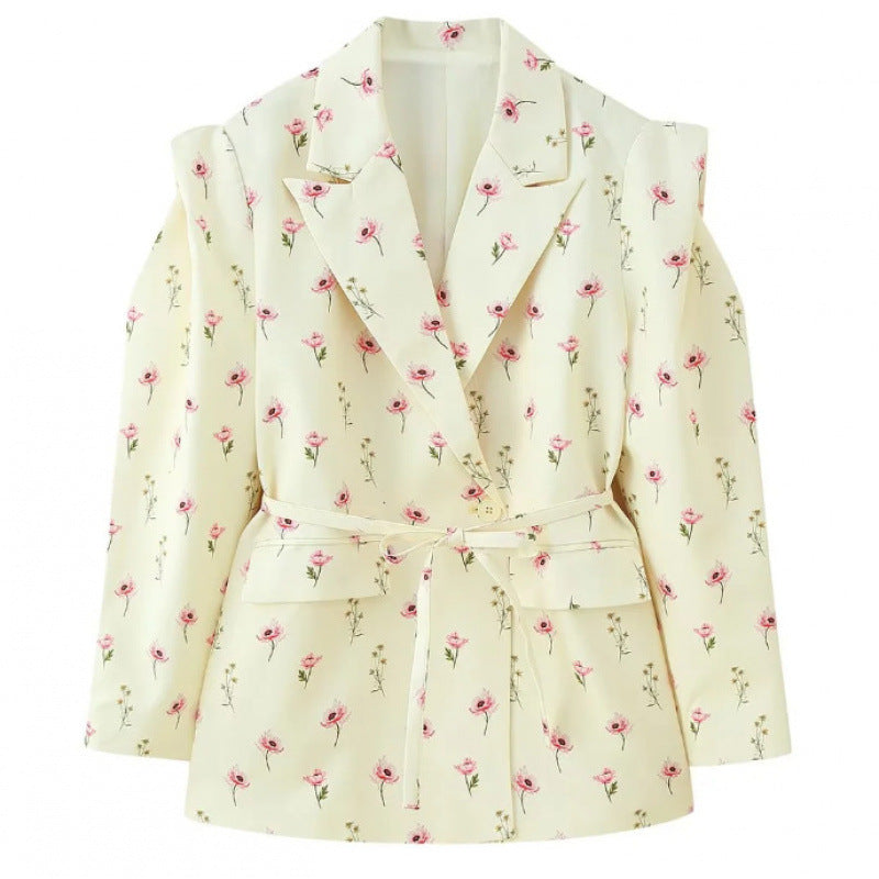 Damen Taillierter Blazer mit zarter Bindeband-Taille, betonter Schulterpartie und Pattentaschen Nord Taschen