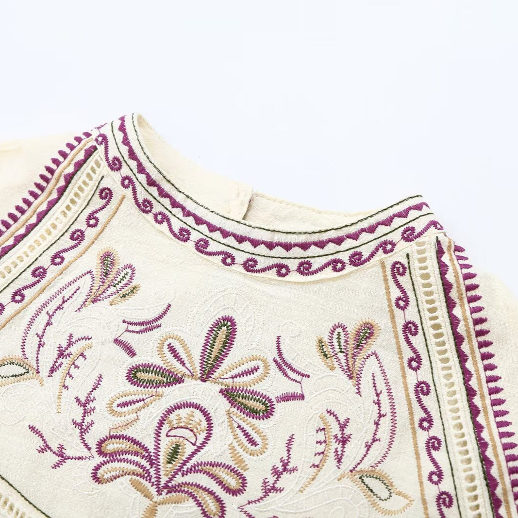 Damen Bestickte Boho-Bluse mit Rundhals, Kellerfalten und Spitzen‑Yoke Nord Taschen