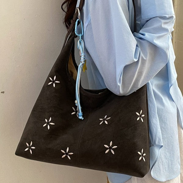 Damen modische Schultertasche mit buntem Anhänger Nord Taschen