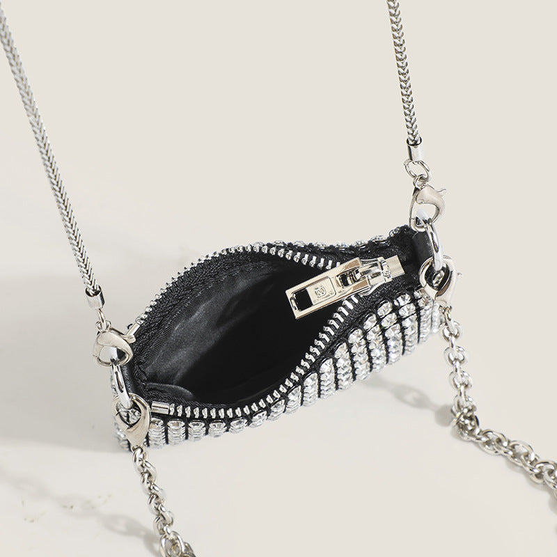 Damen Clutch-Tasche mit funkelnden Pailletten und eleganter Kettenverzierung Nord Taschen