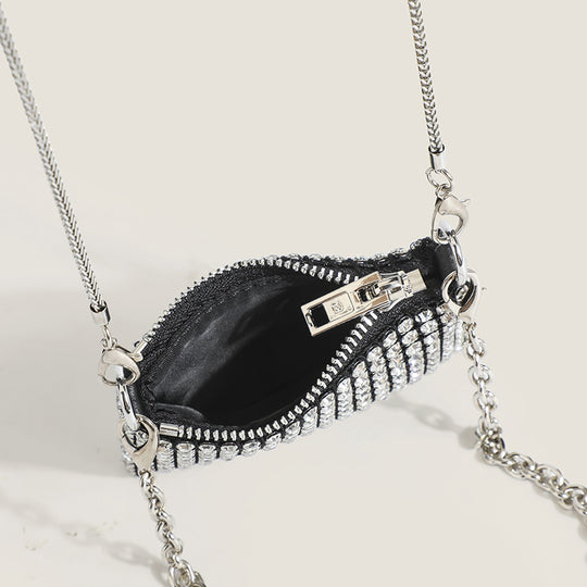 Damen Clutch-Tasche mit funkelnden Pailletten und eleganter Kettenverzierung Nord Taschen