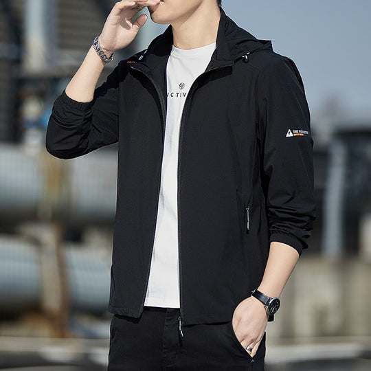 Herren Ultraleichte Wind- und Regenjacke mit Kapuze, Packfunktion und Reißverschlusstaschen Nord Taschen