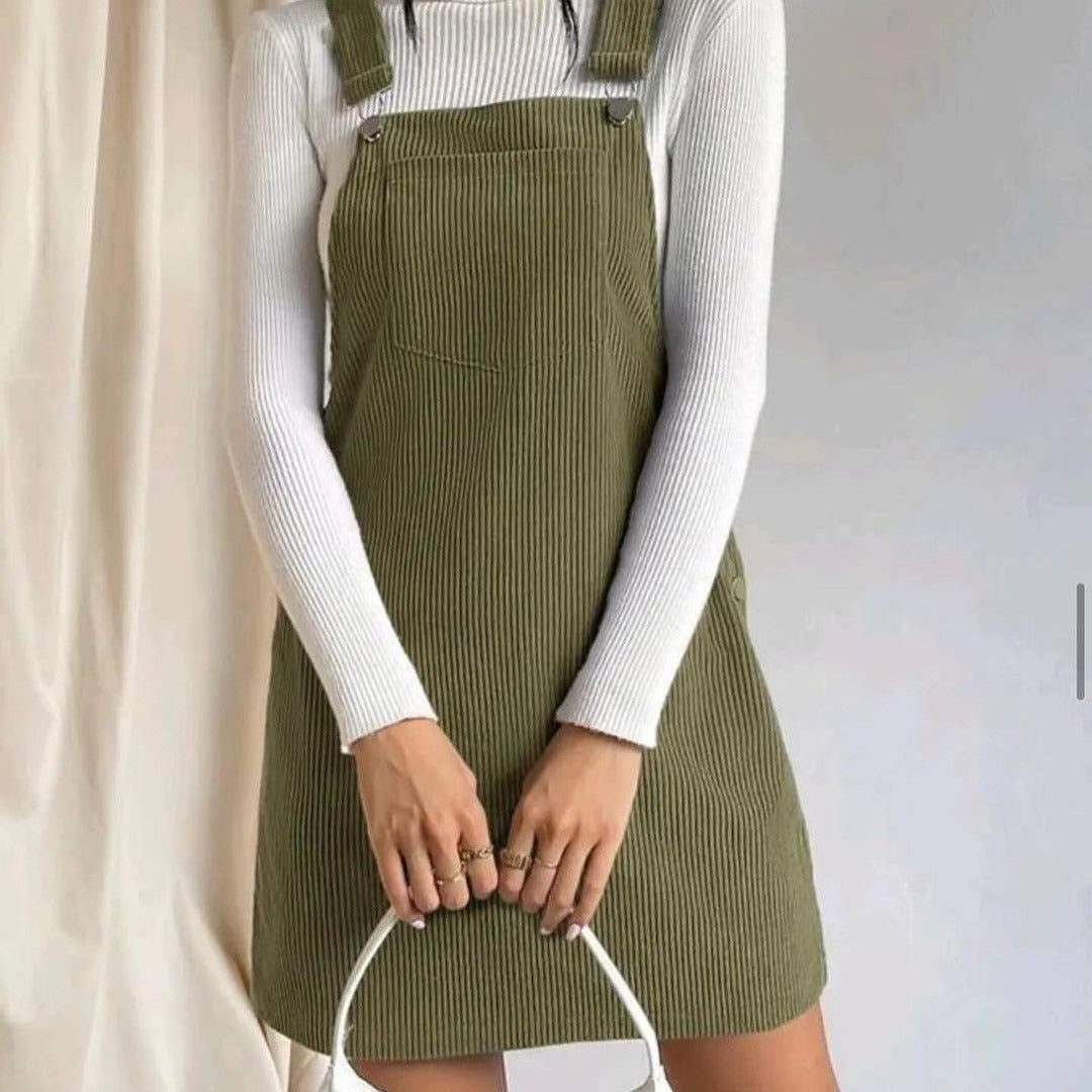 Damen Cord-Latzkleid mit verstellbaren Trägern, Seitlicher Druckknopfleiste und feinem Ripp-Effekt Nord Taschen