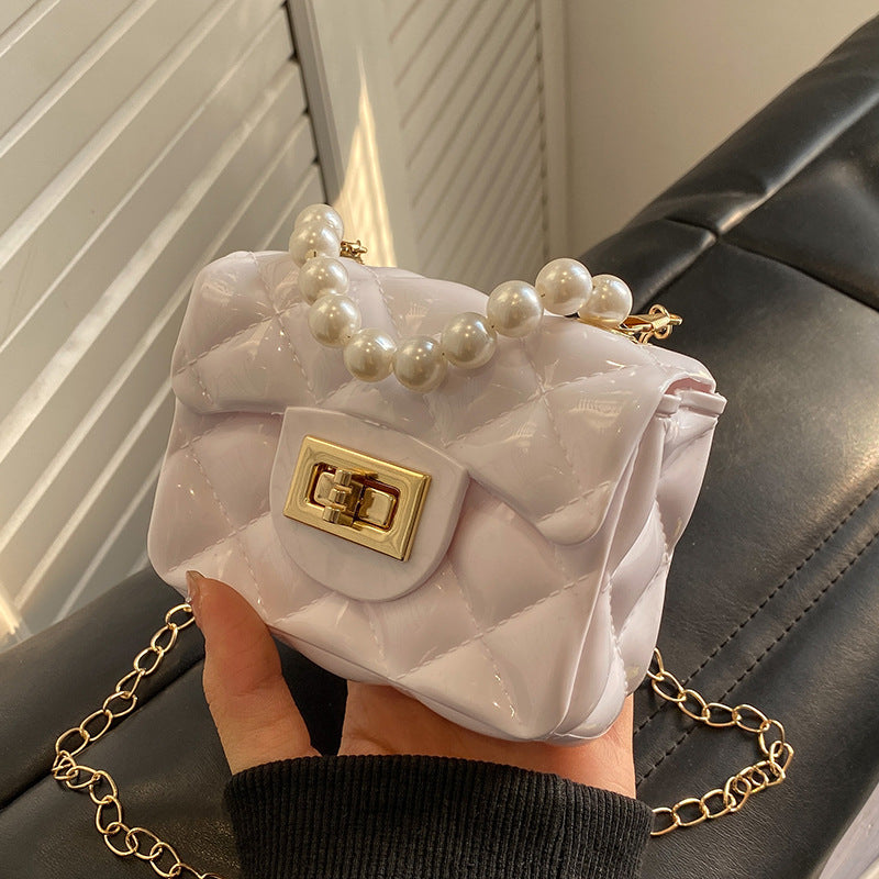 Damen Taschenhandtasche mit Perlen-Detail und luxuriöser Oberflächenstruktur Nord Taschen