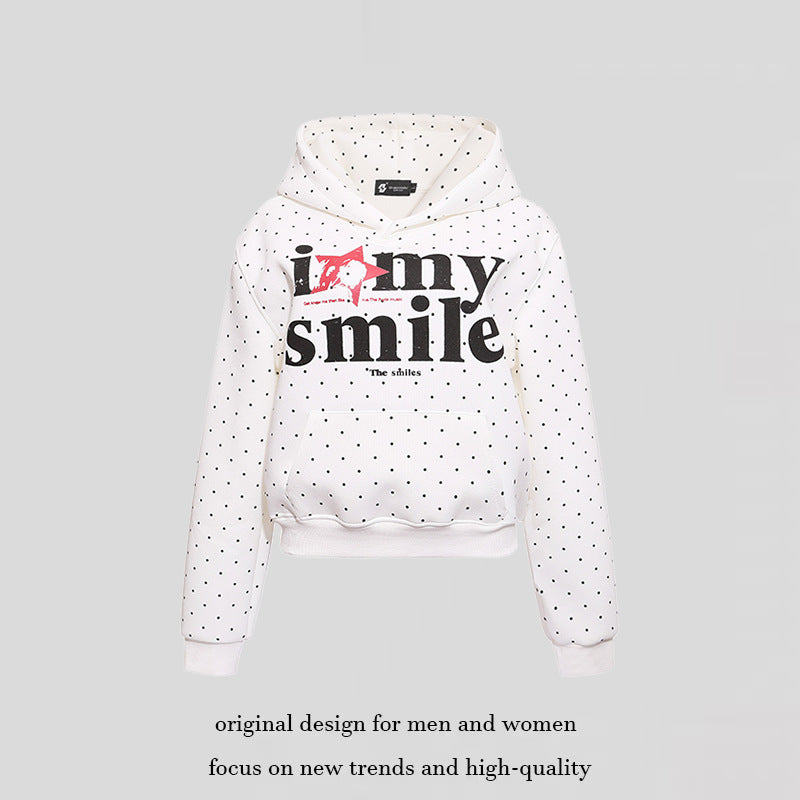 Damen Kapuzen-Sweatshirt mit Punktmuster, Kängurutasche und großflächigem Typo‑Print Nord Taschen