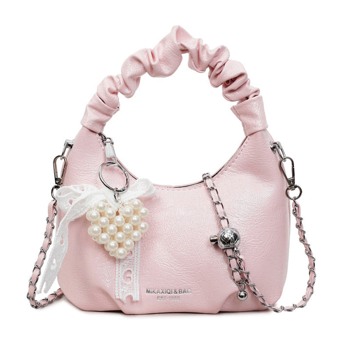 Damen Mini-Handtasche mit voluminösem Rüschendesign und trendy Anhängern Nord Taschen