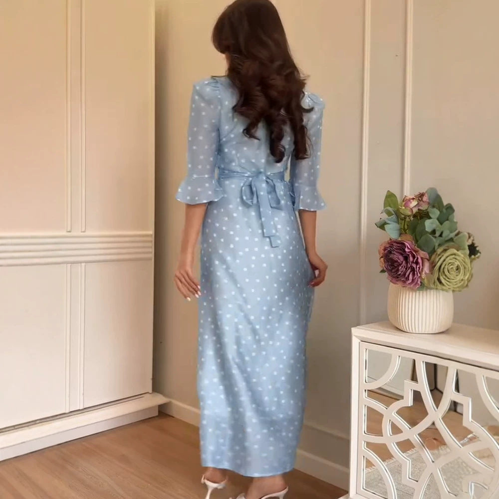Damen Maxikleid mit Spitzen-V‑Ausschnitt, durchgehender Knopfleiste und Puffärmeln Nord Taschen