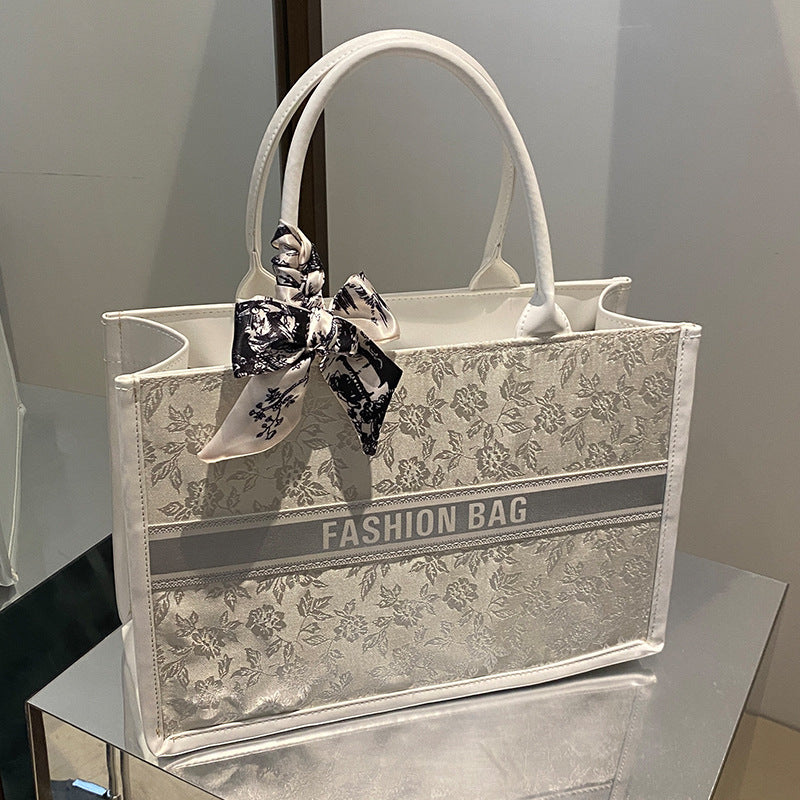 Damen modische Tragetasche mit floralem Muster und dekorativem Halstuch Nord Taschen