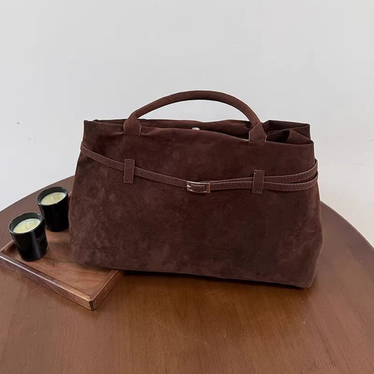 Damen Schultertasche mit elegantem Wildlederbezug und dekorativem Gürtel Nord Taschen