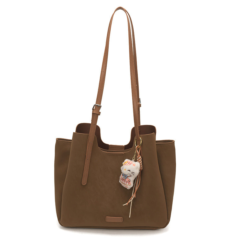 Damen elegante Shopper Tasche mit abnehmbarem Plüschanhänger Nord Taschen