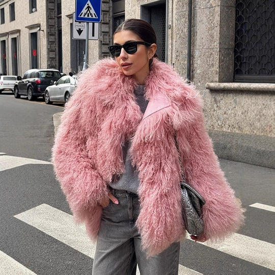 Damen Kurz geschnittener Shaggy Fauxfur Mantel mit voluminösem Schalkragen und Oversize-Silhouette Nord Taschen