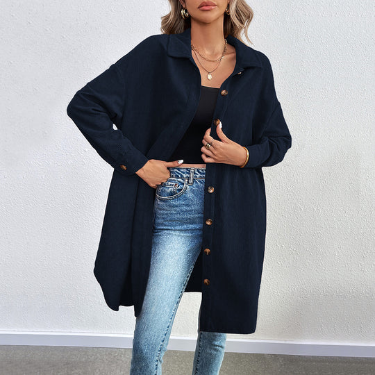 Damen lange Oversize-Cord-Hemdjacke mit durchgehender Knopfleiste und Hemdblusen-Kragen Nord Taschen