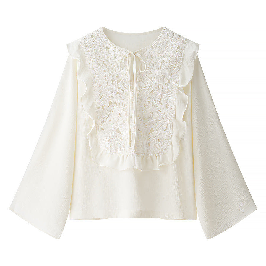 Damen Romantische Bluse mit floraler Stickerei, Volant-Bib und weiten Glockenärmeln Nord Taschen