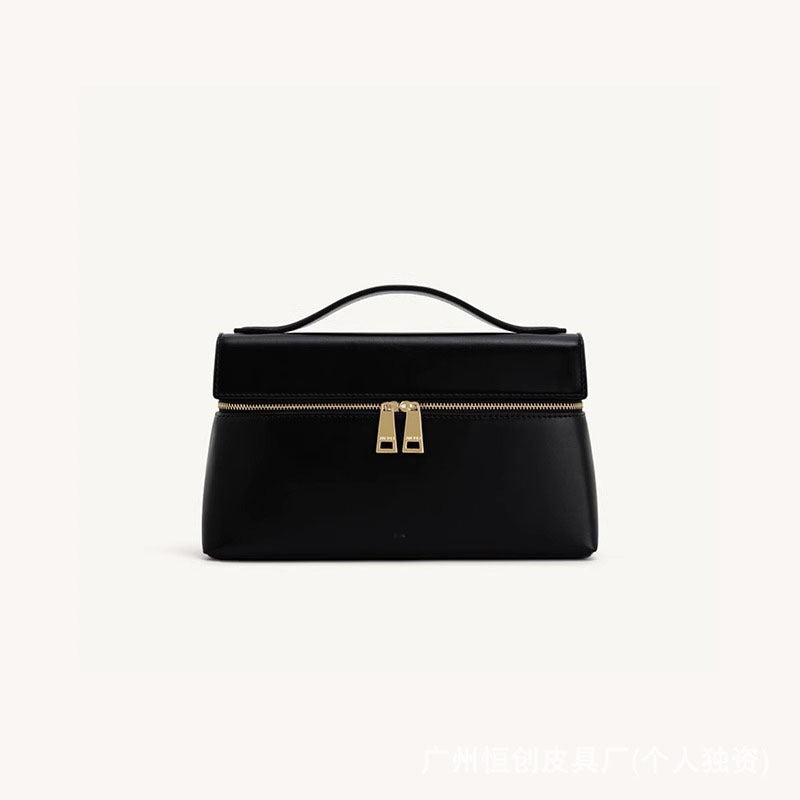 Damen Handtasche mit luxuriösem, strukturiertem Design und goldenen Akzenten Nord Taschen
