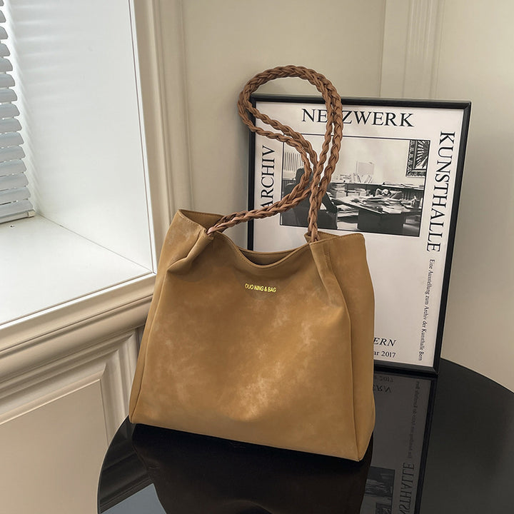 Damen Hobo-Tasche mit geflochtenem Tragegriff und weichem Veloursleder Nord Taschen