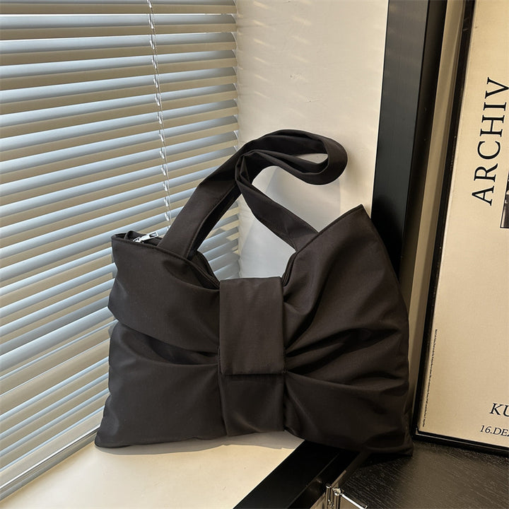 Damen modische Tragetasche mit verzierter Schleifenoptik Nord Taschen