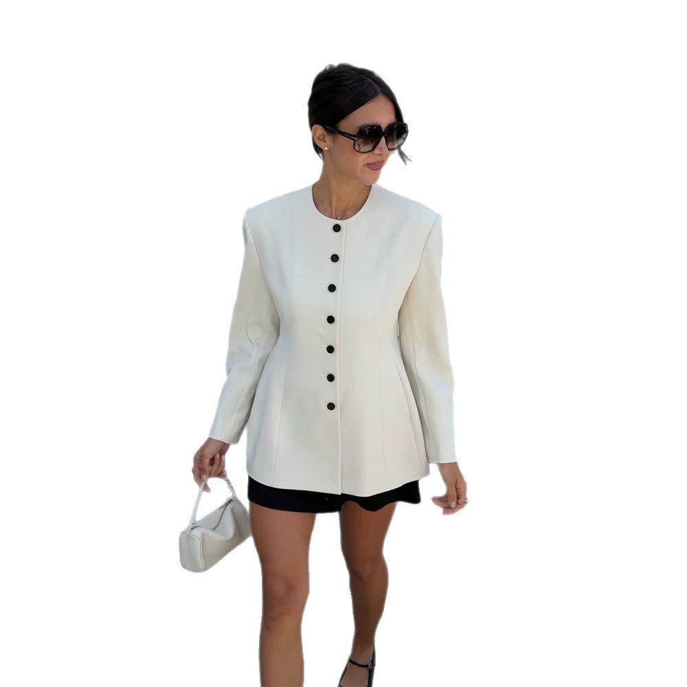 Damen Taillierter Blazer mit skulpturaler Schulter, Rundhalsausschnitt und Kontrastknopfleiste Nord Taschen