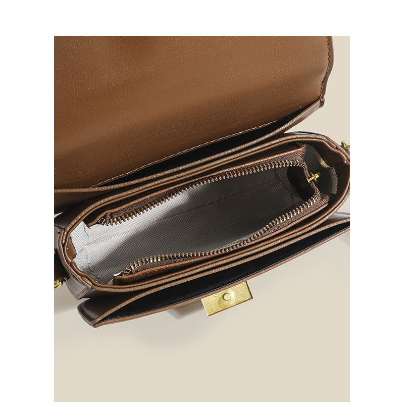 Damen Umhängetasche mit praktischer Magnetverschlussklappe und verstellbarem Schulterriemen Nord Taschen