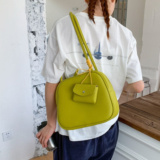 Damen Umhängetasche mit quadratischer Form und abnehmbarem Anhänger Nord Taschen