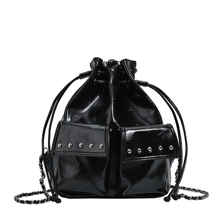 Damen Hobo-Tasche mit modernem Kordelzug und eleganten Metallakzenten Nord Taschen
