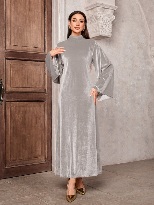 Damen Maxikleid aus Samt mit Stehkragen und Glockenärmeln Nord Taschen