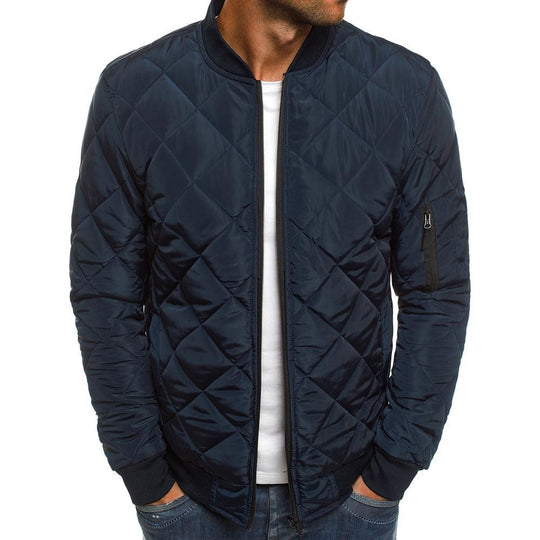Herren Steppjacke mit hohem Kragen und praktischen Reißverschlusstaschen