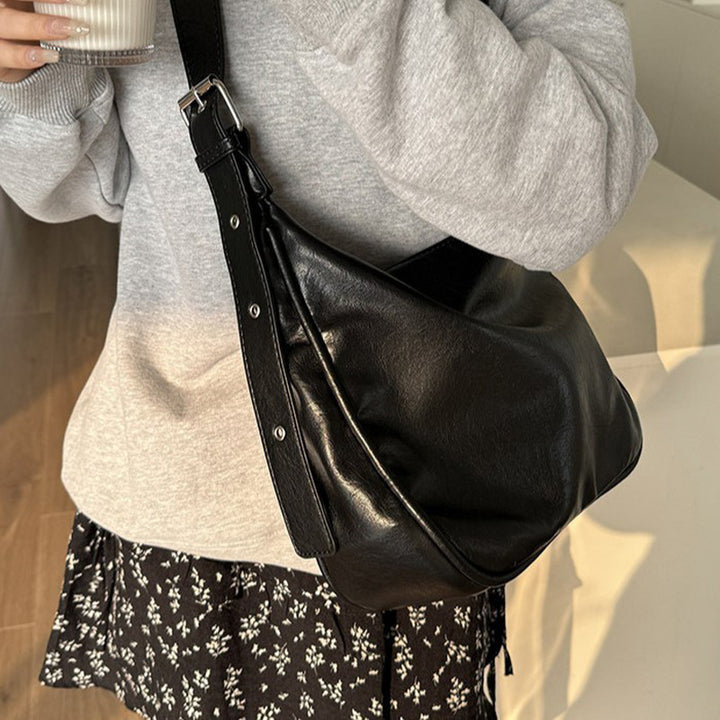 Damen Hobo-Tasche aus hochwertigem Kunstleder mit weichen Konturen Nord Taschen