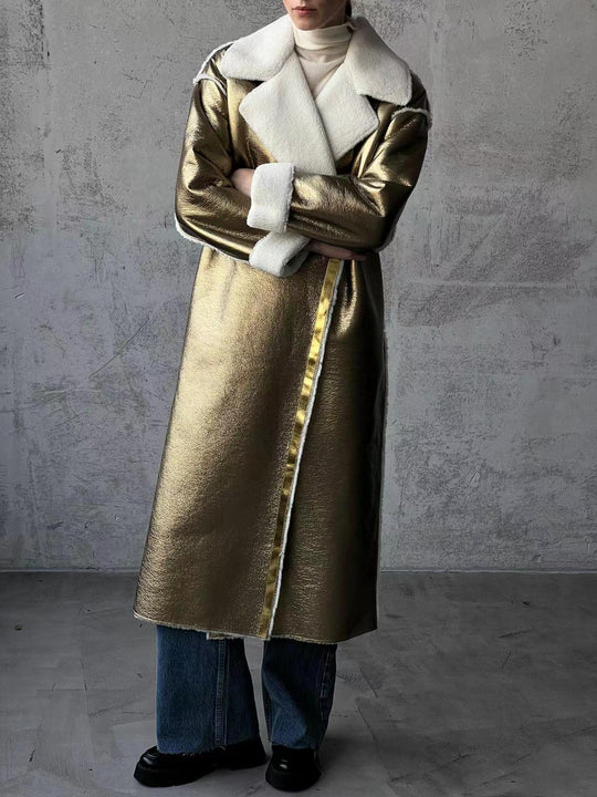 Damen Longline-Mantel aus Metallic‑Material mit Teddyfutter und überschnittener Schulter Nord Taschen