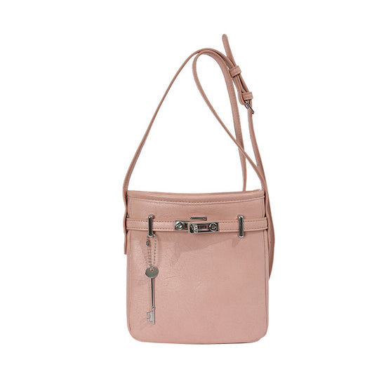 Damentasche mit eleganten Akzenten und praktischen Fächern Nord Taschen