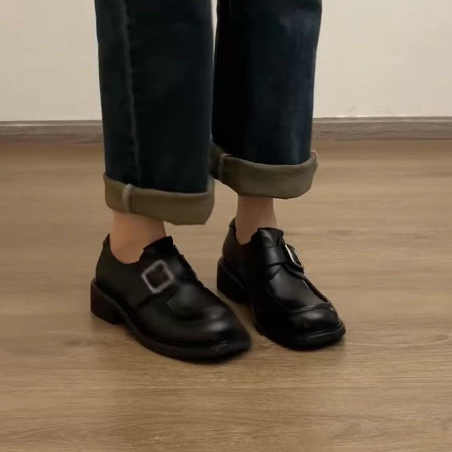 Damen Schnallen‑Loafer mit quadratischer Kappe und markanter Plateausohle Nord Taschen