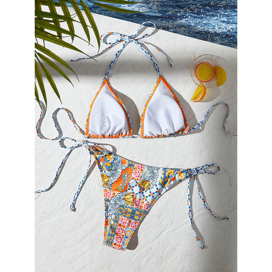 Damen Triangel-Bikini-Set mit verspielt floralem Muster und verstellbaren BindNord Taschenändern