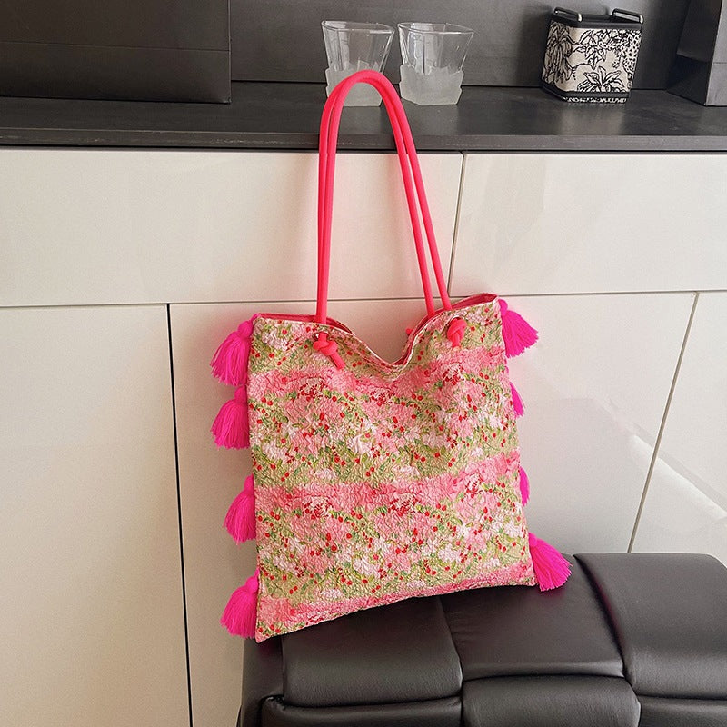 Damen Trendige Strandtasche mit bunten Quasten Nord Taschen