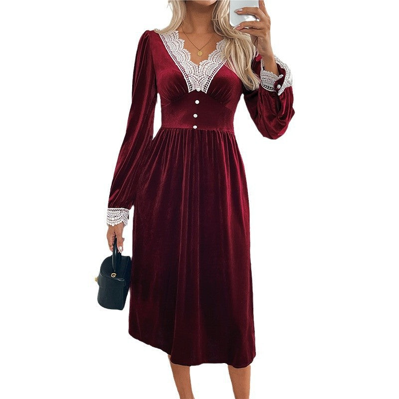Damen Samt-Midikleid mit Spitzendekor, V Ausschnitt und taillierter Empire Silhouette Nord Taschen