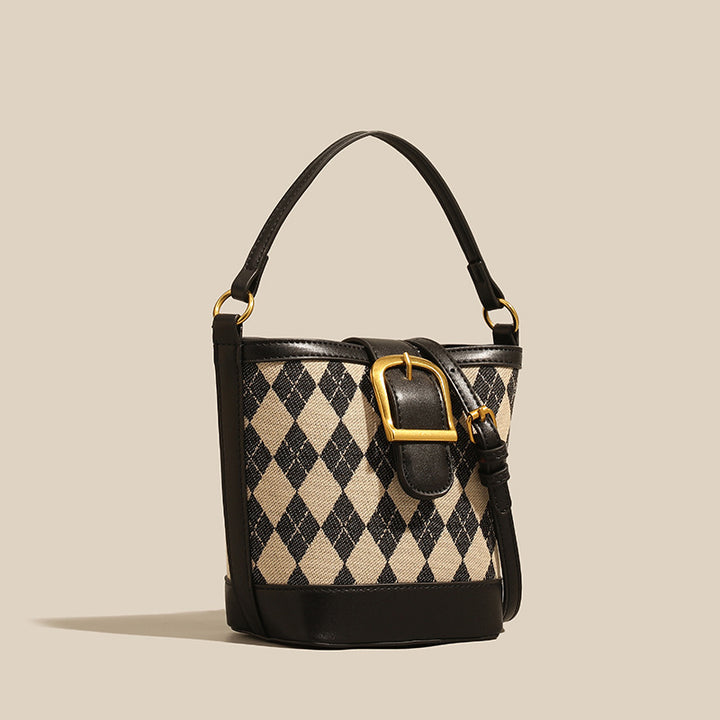 Damen Umhängetasche mit modernem Karomuster und eleganter Schnalle Nord Taschen