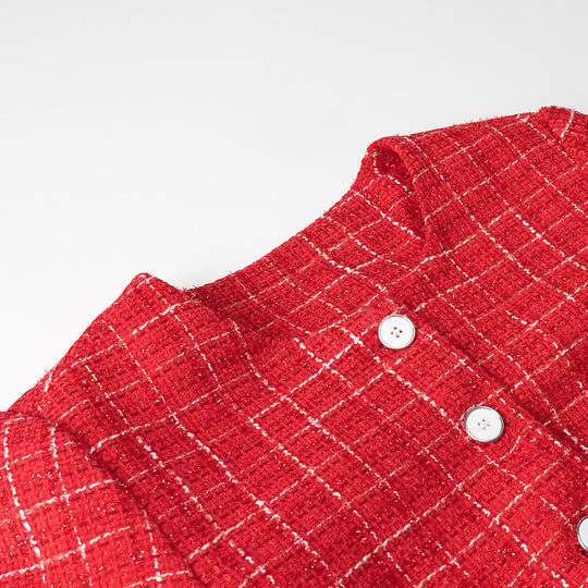 Damen Kurzgeschnittener Bouclé‑Tweed‑Blazer mit Rundhals, Zierknöpfen und aufgesetzten Taschen Nord Taschen