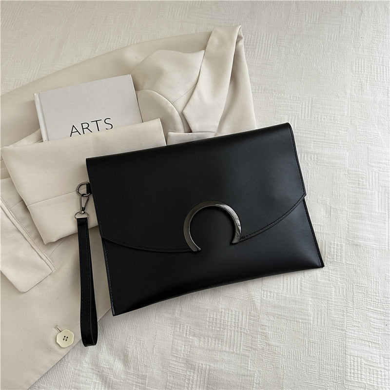 Damen elegante Clutch-Tasche mit künstlerischem Metallverschluss Nord Taschen