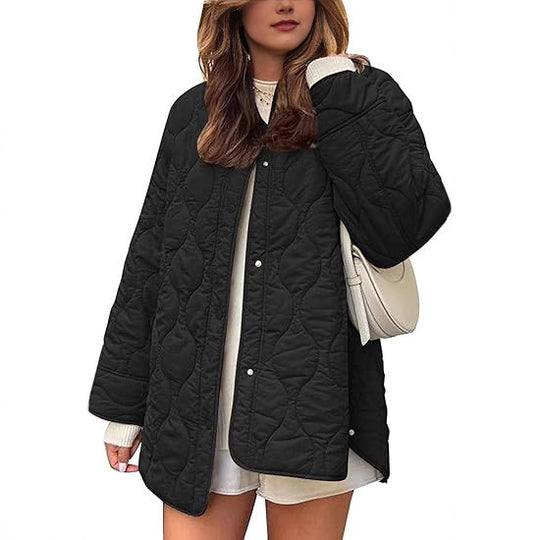 Damen Steppjacke im Oversize Design mit gewölbter Steppung und seitlichem Schlitz Nord Taschen